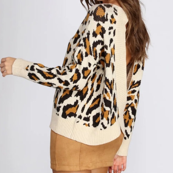 Miracle Plaza Party Leopard Cheetah Open Back Crew Neck Sweater Sz Small/Medium - Picture 1 of 4